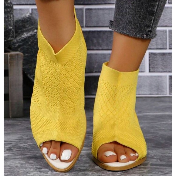 Yellow Peep Flat Open Toe Perforated Sandals Size 9.5 (41) - Picture 4 of 7